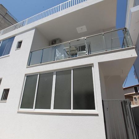 Deda Apartments Sarandë Eksteriør bilde