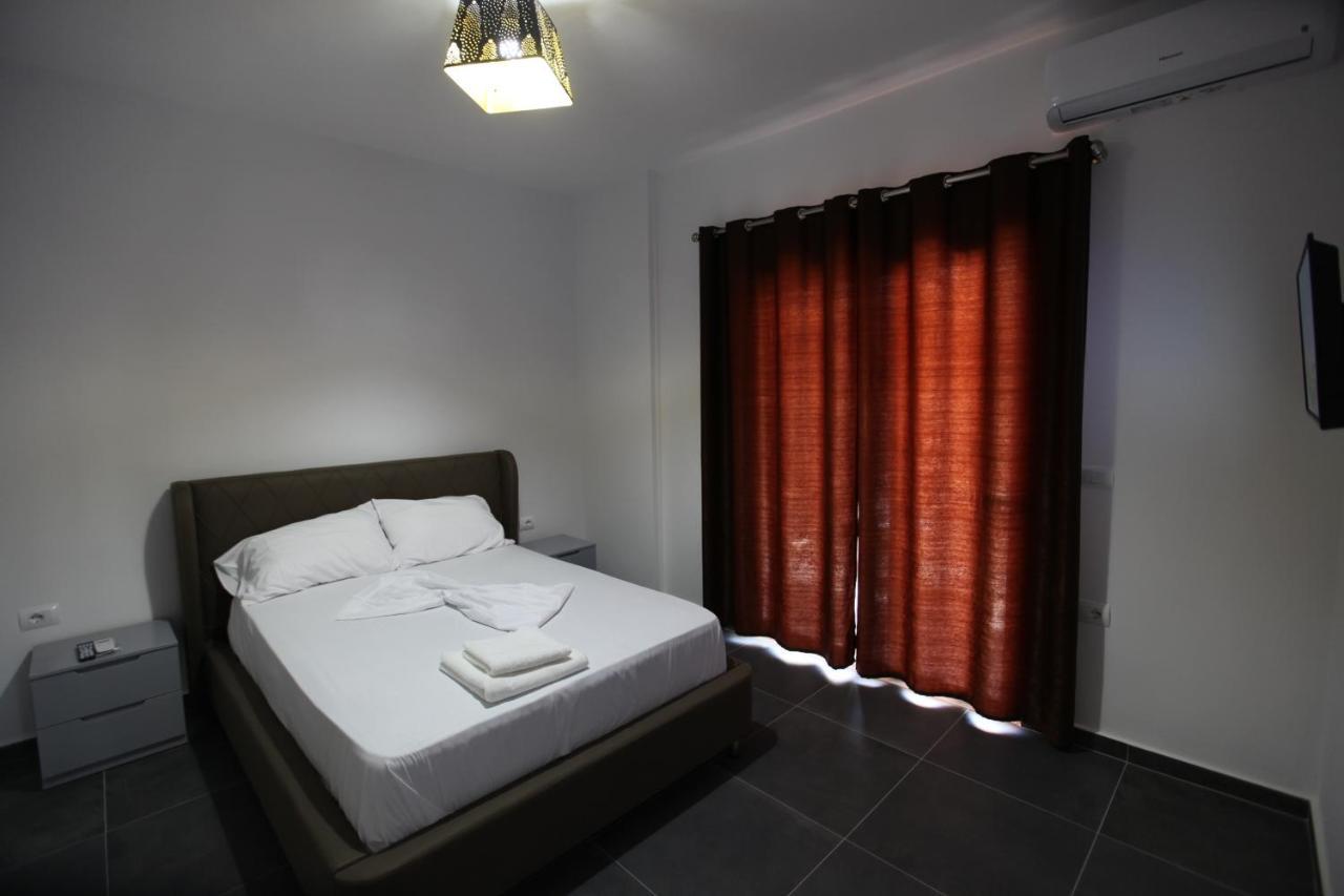Deda Apartments Sarandë Eksteriør bilde