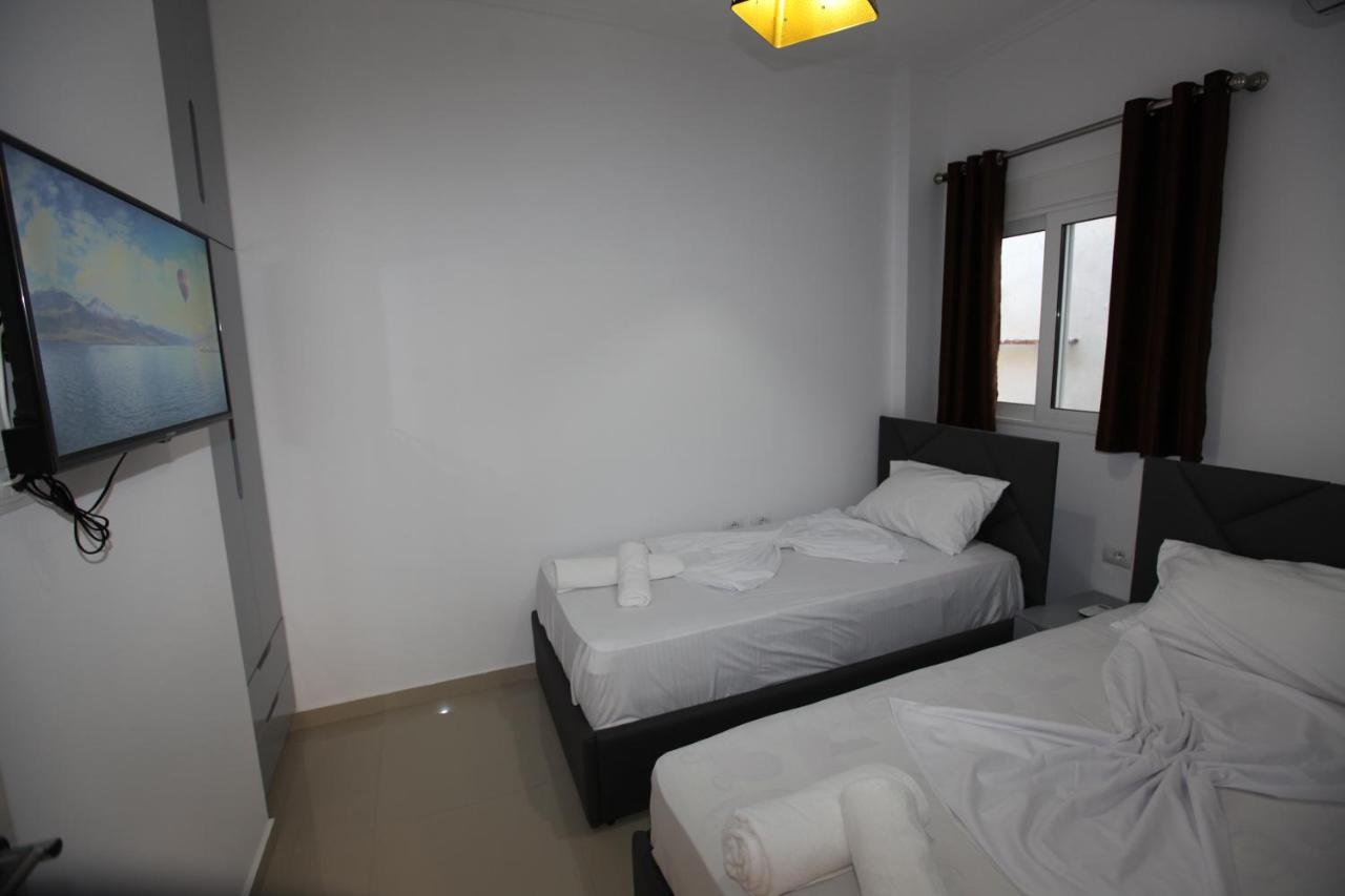 Deda Apartments Sarandë Eksteriør bilde