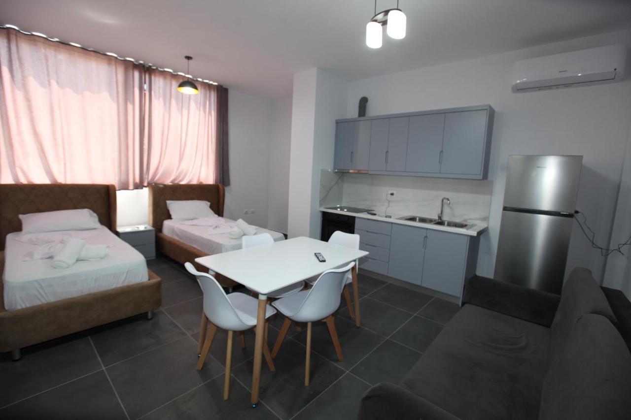 Deda Apartments Sarandë Eksteriør bilde